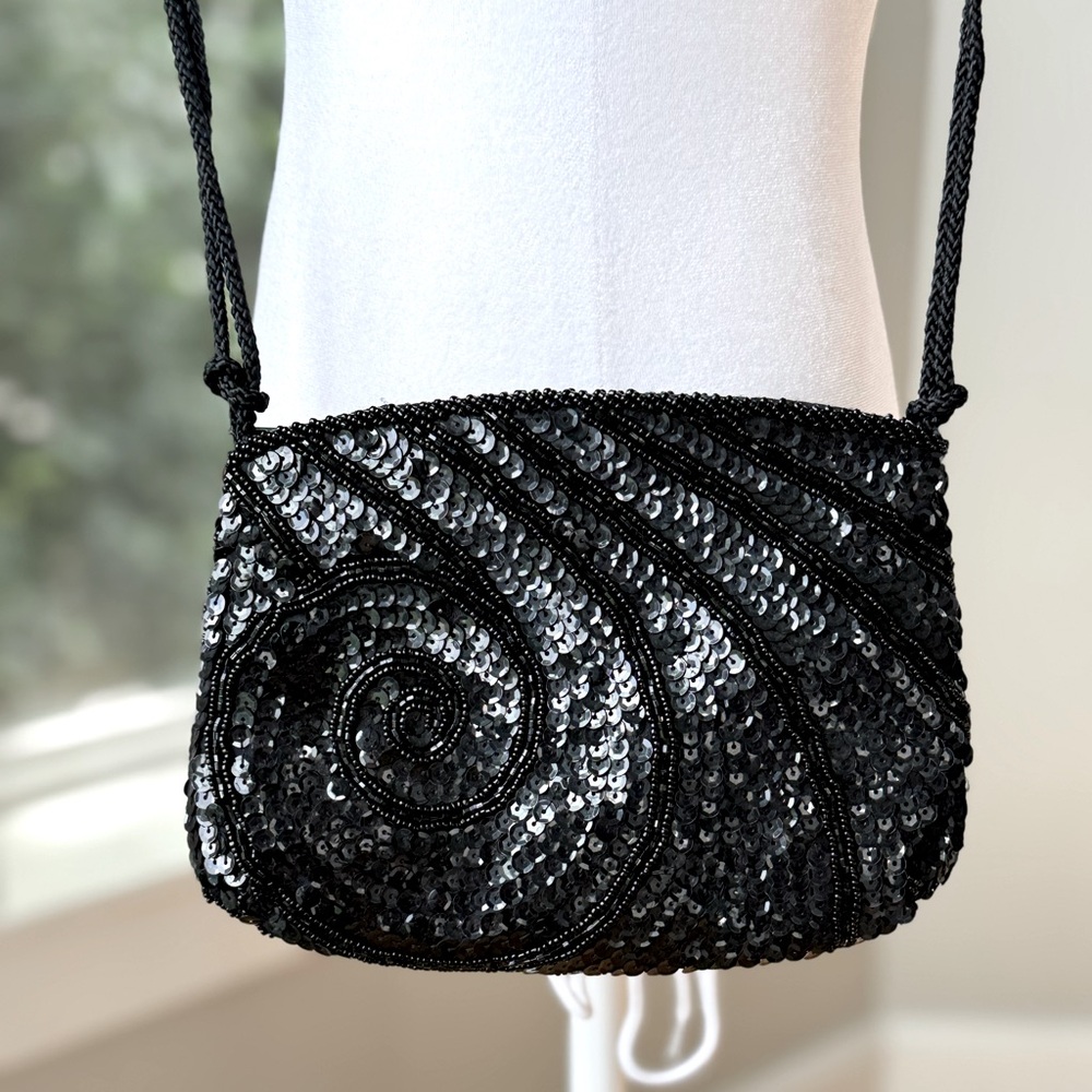 Vintage 70s LaRegale Hand Made Black Beaded Sequin Formal Dressy Going Out Purse